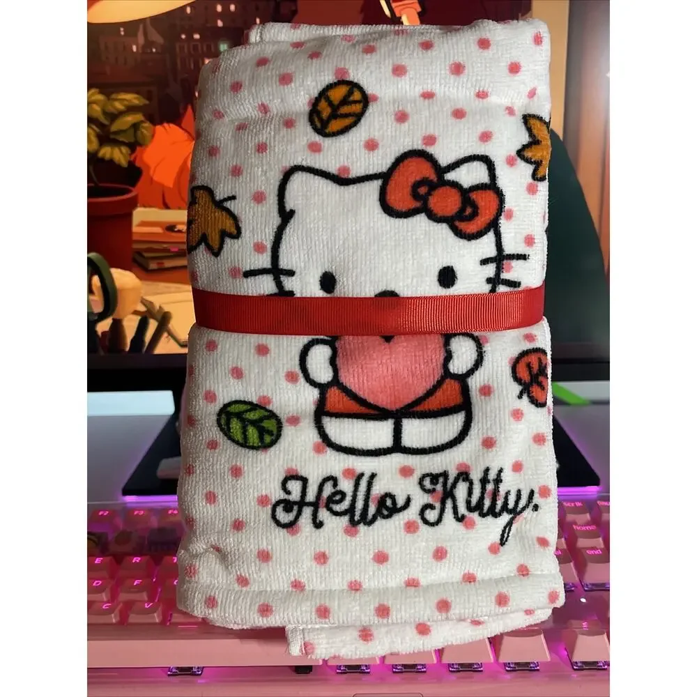 Hello Kitty Thanksgiving Hand Towels Dots Leaves Fall Autumn 2024 Sanrio 2 Pack